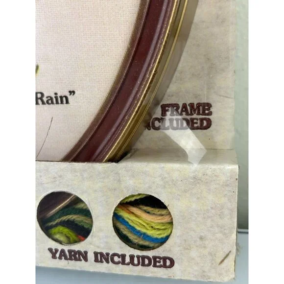 Gallery Crafts Hummel Stitchery Crewel Kit Frame Included 1976 Umbrella Children - Picture 7 of 16